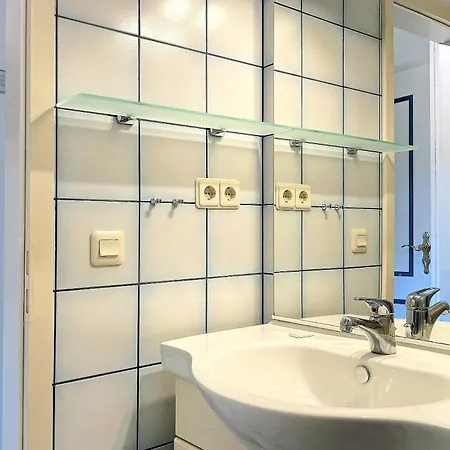 Leev Kind In Boldixum Apartamento